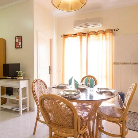 Sunset Vau Apartment